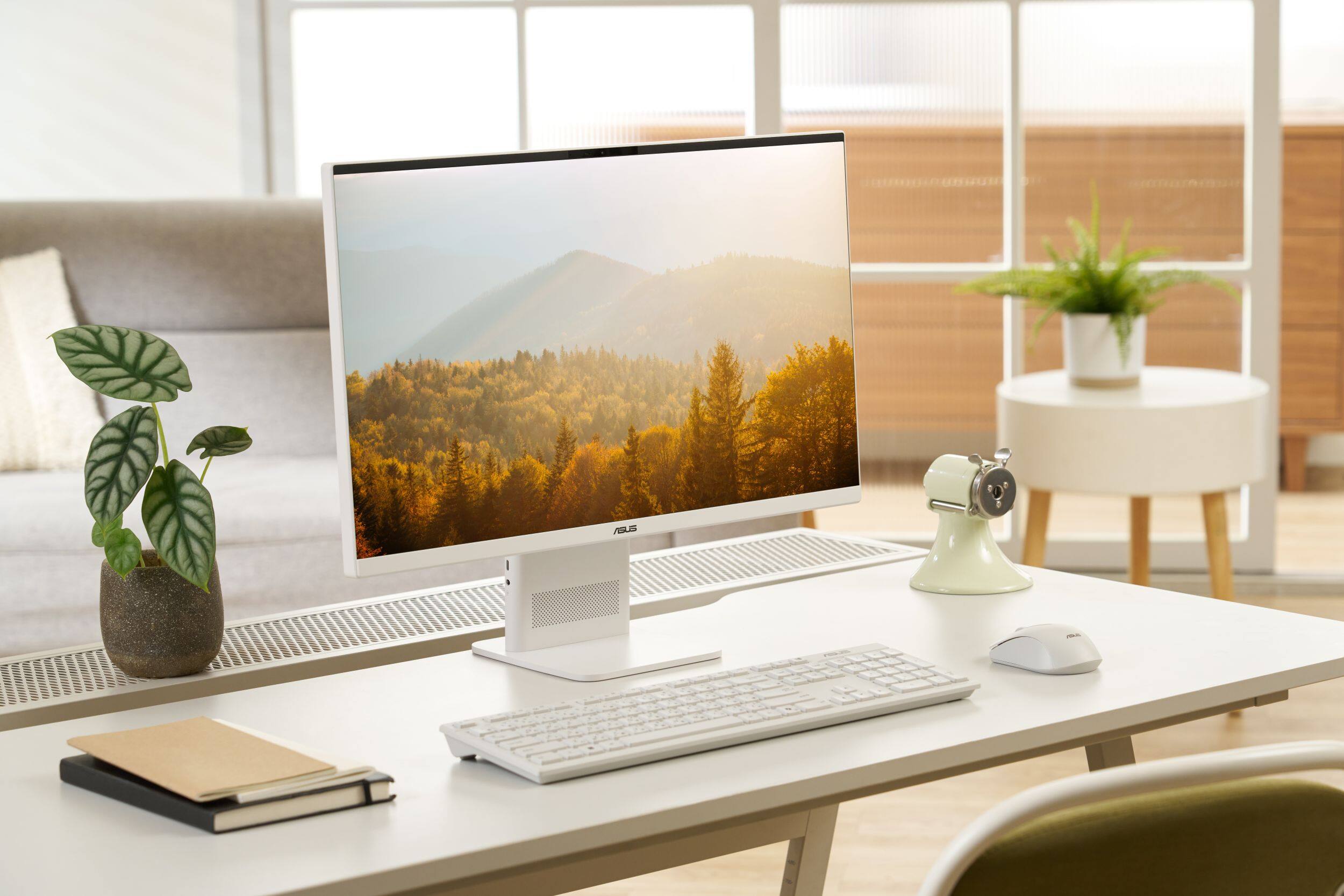 Alt View 4. ASUS - VM441 24" FHD Touchscreen All-in-One - Copilot+ PC - Snapdragon X - 16GB Memory - 512GB SSD - White.