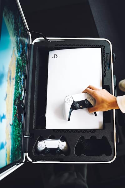 POGA LUX PlayStation 5 Premium Portable Console Travel Case w POGA LUX PlayStation 5 Premium Portable Console Travel Case w