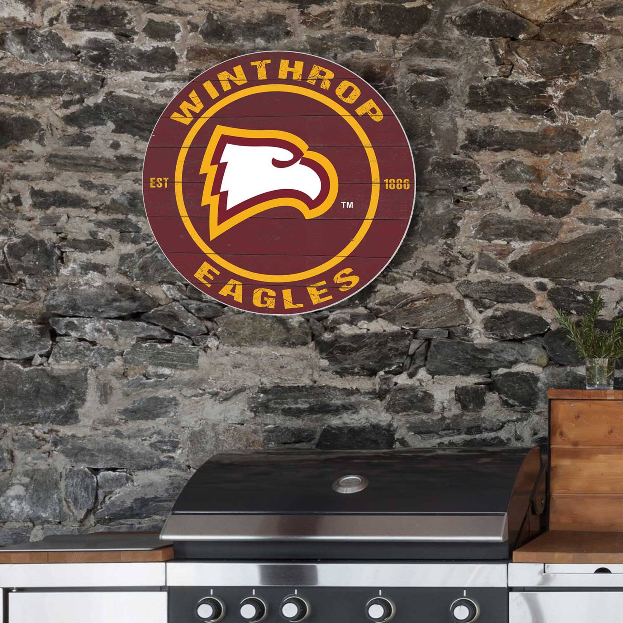 WINTHROP  
EST 1886  
EAGLES  
TM