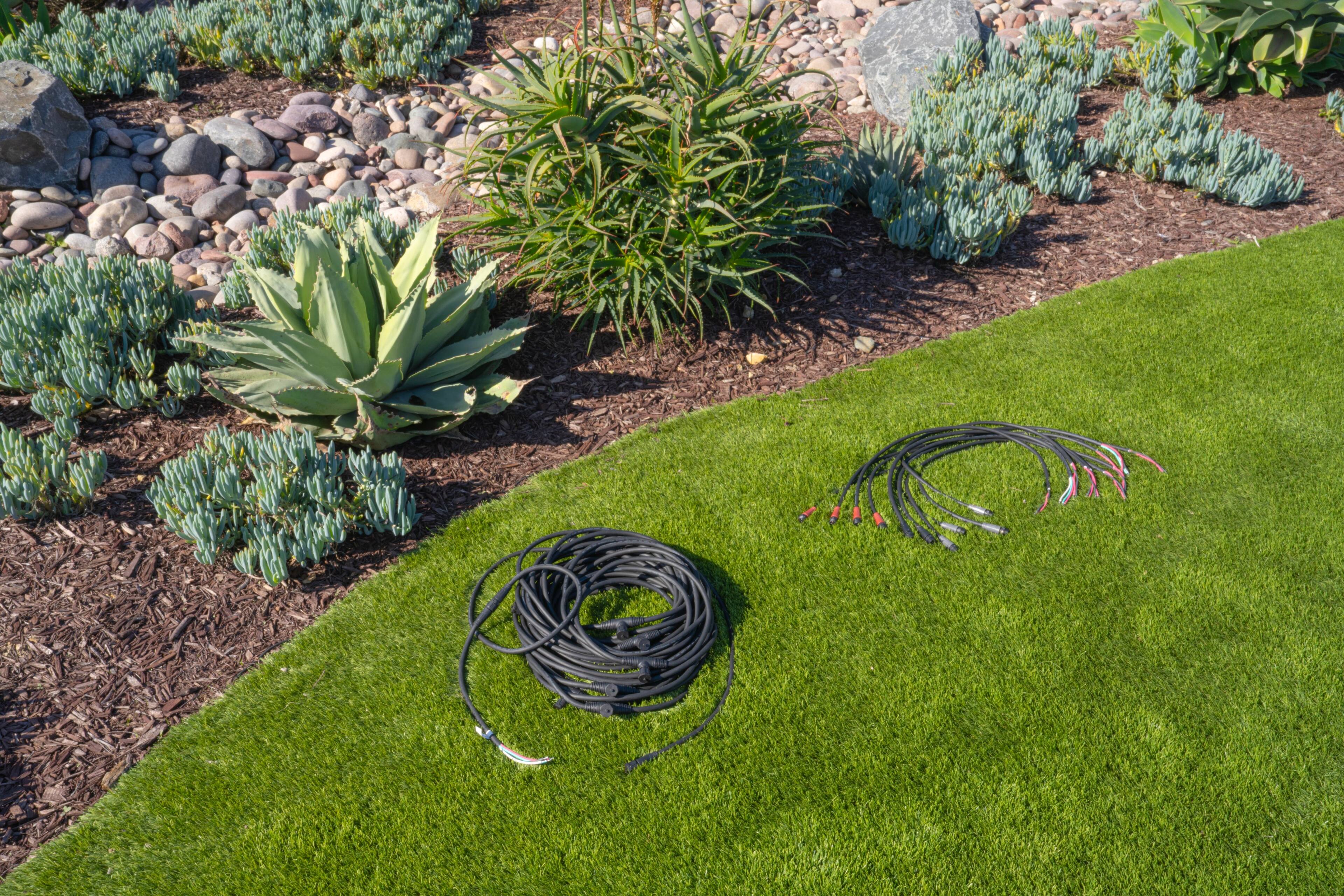 Back. Sonance - 8+2 OUTDOOR WIRING HARNESS (Each) - Black.