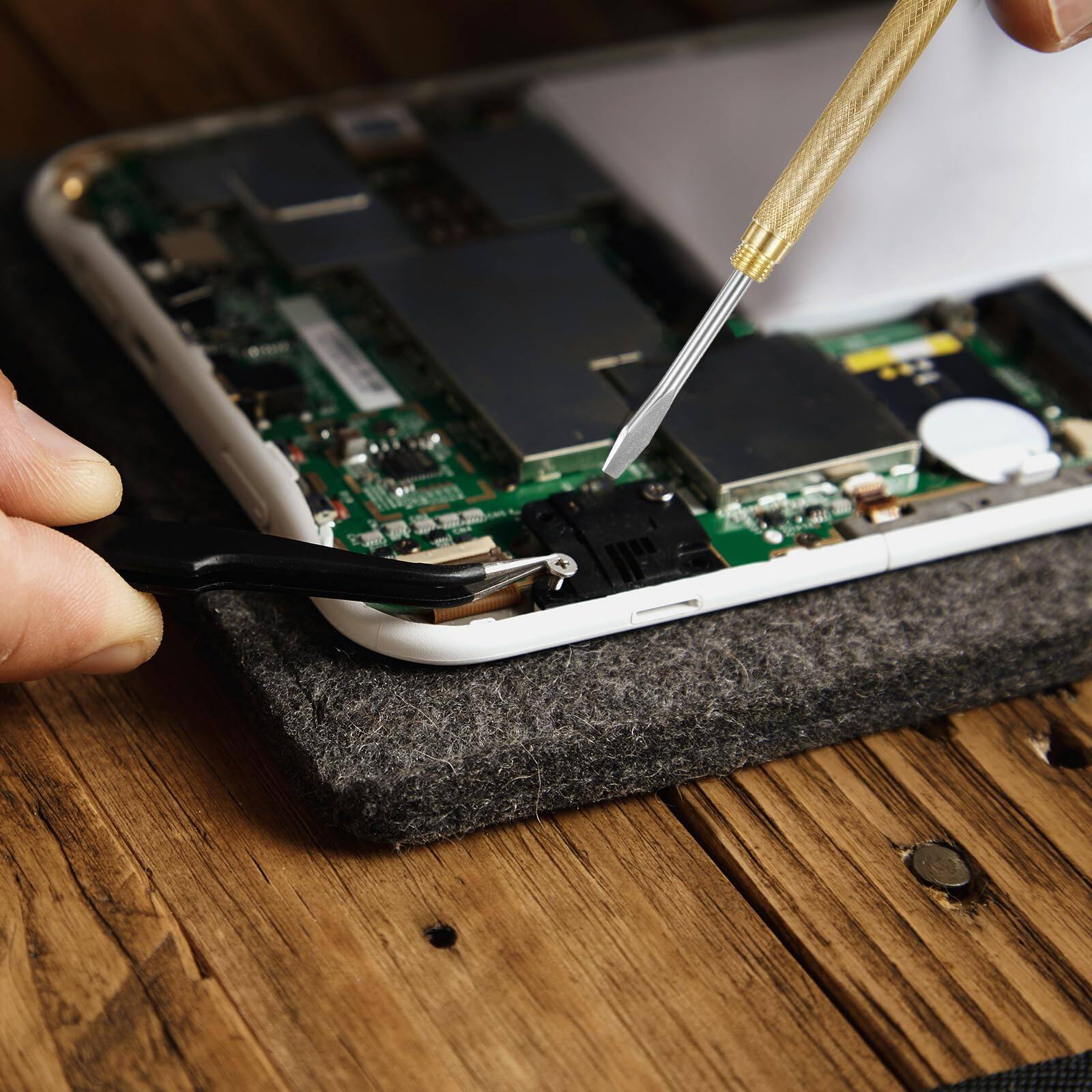 Alt View 5. Dapper Styles - 6 In 1 Hammer Metal Mini Multitool Hammers With Flat Head Phillips And Claw-hammer Multifunctional Tools gold - Default.