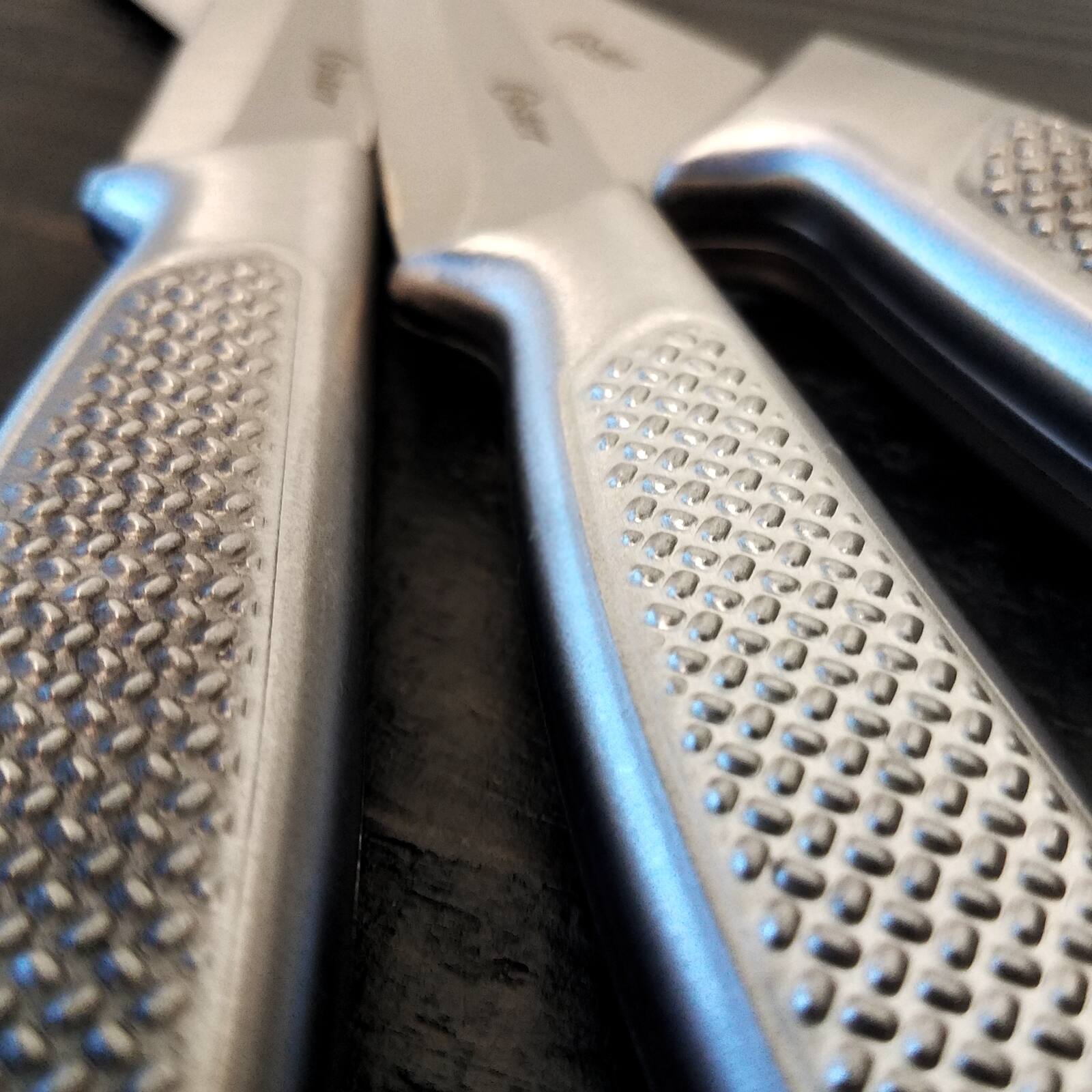 Alt View 3. Oster - Oster Edgefield Stainless Steel 4 Piece Cutlery Set - Silver.