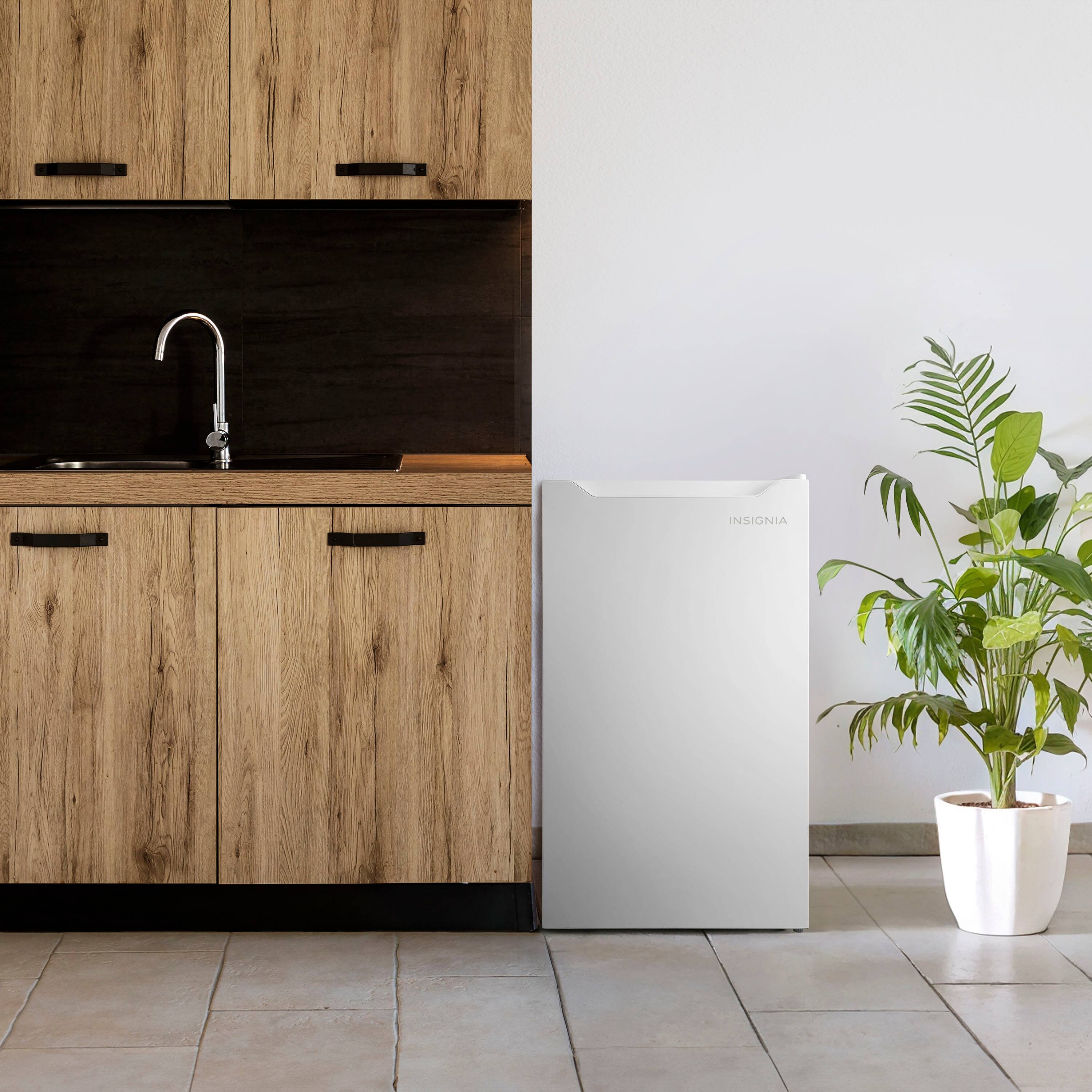 Alt View 9. Insignia™ - 3.3 Cu. Ft. Mini Fridge with Door Storage and ENERGY STAR Certification - White.