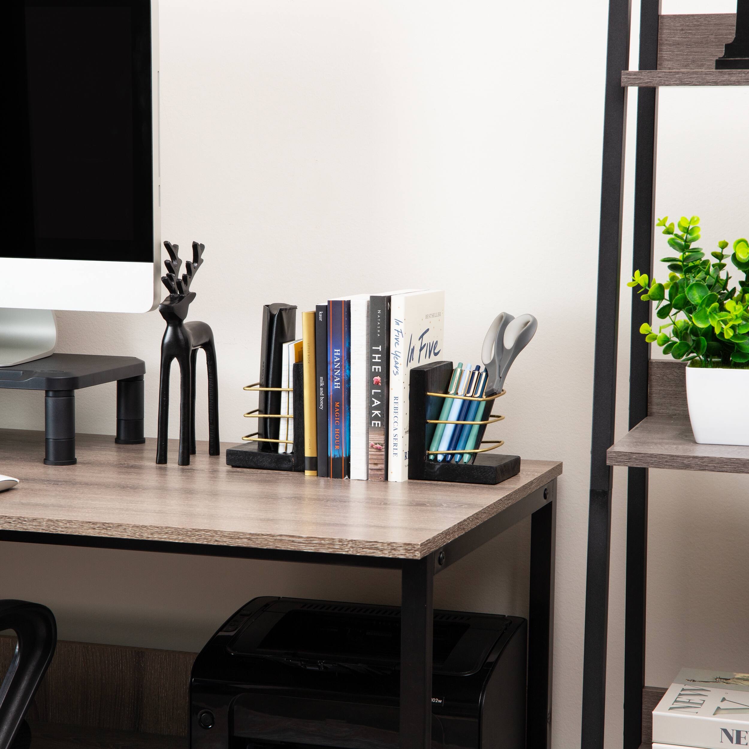 Sure, here is the corrected and grouped text from the image:

- HANNAH MADIC
- 9 HOUE
- I..R THE LAKE EOSA
- te lFive IFm Years
- SEBECCA SERLE
- Whe NET V NE

- THE FIVE
- THE FIVE
- THE FIVE
- THE FIVE
- THE FIVE
- THE FIVE
- THE FIVE
- THE FIVE
- THE FIVE
- THE FIVE
- THE FIVE
- THE FIVE
- THE FIVE
- THE FIVE
- THE FIVE
- THE FIVE
- THE FIVE
- THE FIVE
- THE FIVE
- THE FIVE
- THE FIVE
- THE FIVE
- THE FIVE
- THE FIVE
- THE FIVE
- THE FIVE
- THE FIVE
- THE FIVE
- THE FIVE
- THE FIVE
- THE FIVE
- THE FIVE
- THE FIVE
- THE FIVE
- THE FIVE
- THE FIVE
- THE FIVE
- THE FIVE
- THE FIVE
- THE F