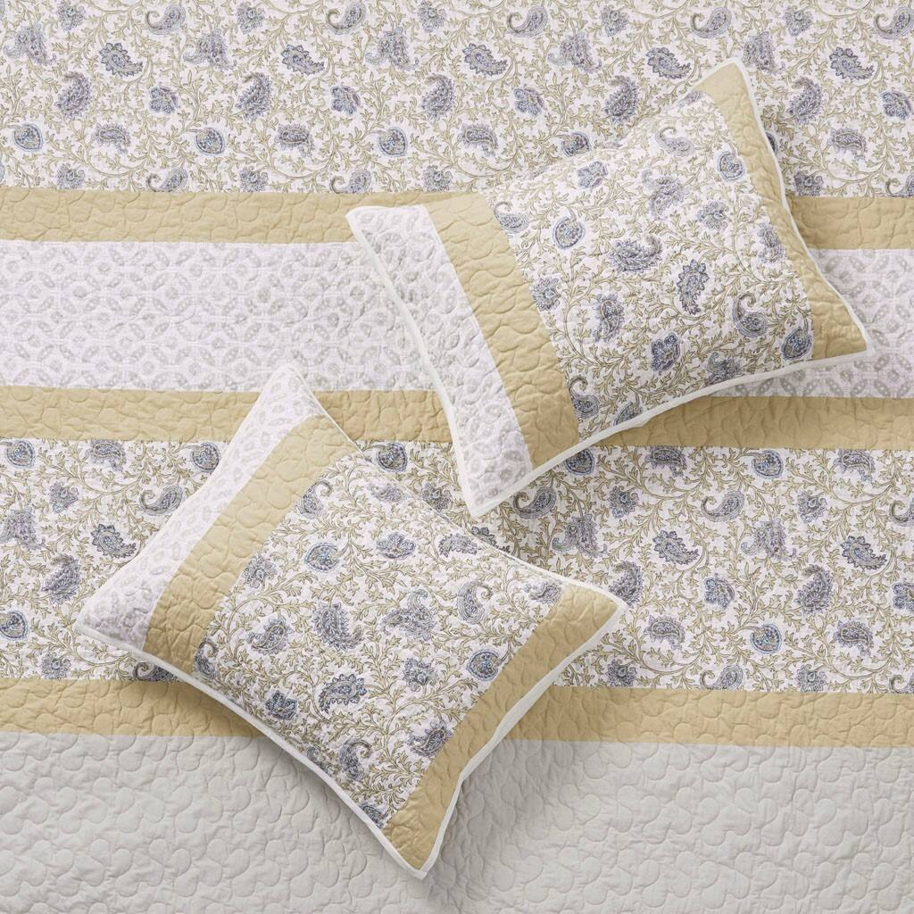 Alt View 2. Gracie Mills - Gracie Mills Singleton Reversible Paisley Lace 6-Piece Cotton Percale Quilt Set - Yellow.