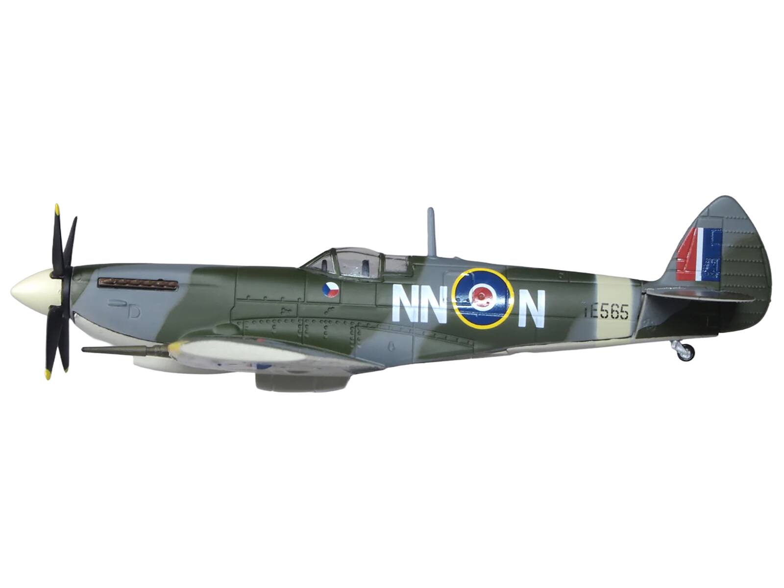 Angle. Oxford Diecast - Supermarine Spitfire LF MK IXe Fighter Aircraft "TE565 10th (Czech) Fighter Squadron RAF Manston" Royal Air Force 1/72 - Multicolor.
