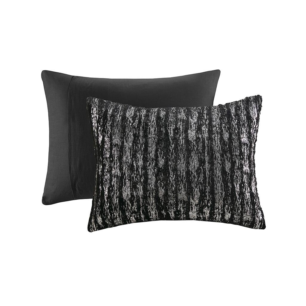 Alt View 3. Gracie Mills - Gracie Mills Maelona Metallic Print Faux Fur Comforter Set - Black/Silver.