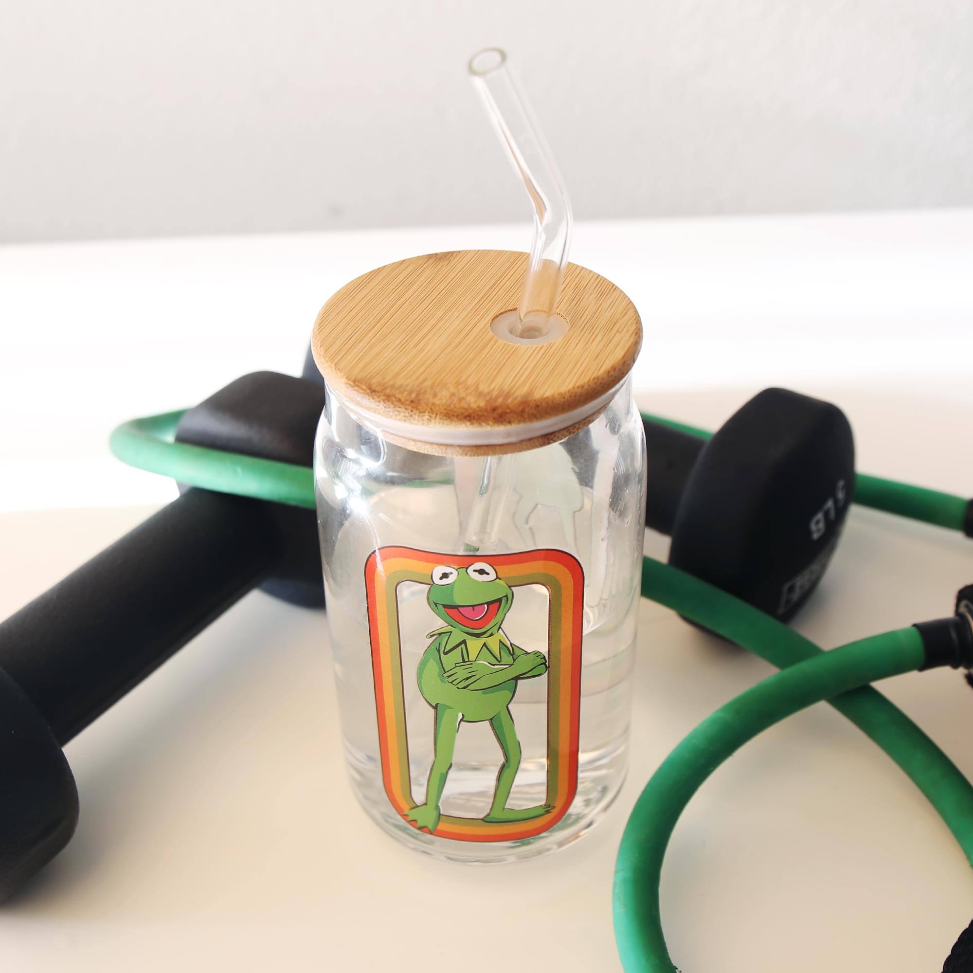 Alt View 4. Silver Buffalo - The Muppets Kermit the Frog 16-Ounce Glass Tumbler With Bamboo Lid and Straw - Green.