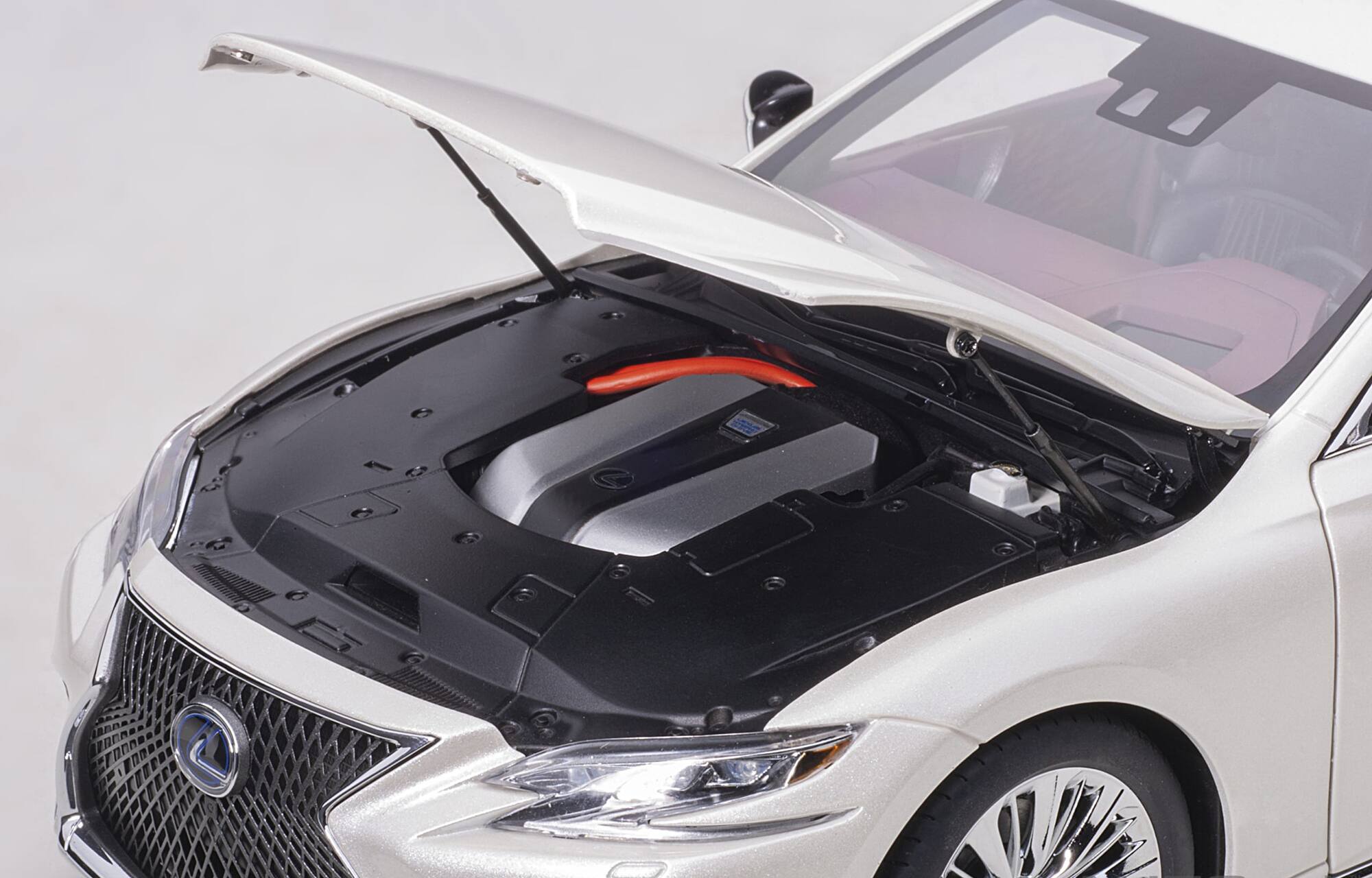 Alt View 2. Autoart - Lexus LS500h Sonic White Metallic with Crimson and Black Interior 1/18 Model Car by Autoart.