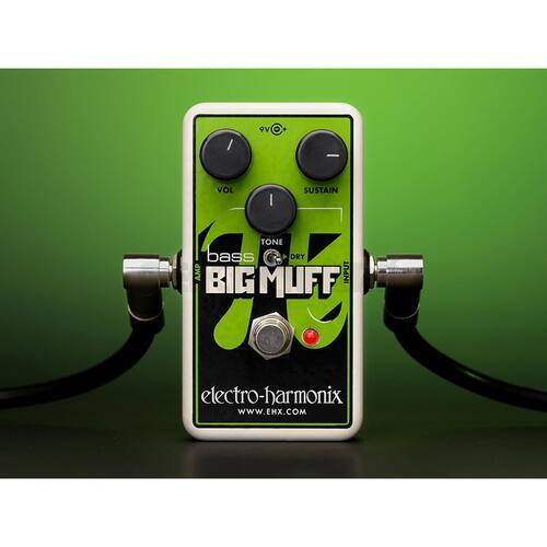 VOL  
SUSTAIN  
TONE  

bass  
BIG MUFF  

electro-harmonix  
WWW.EHX.COM