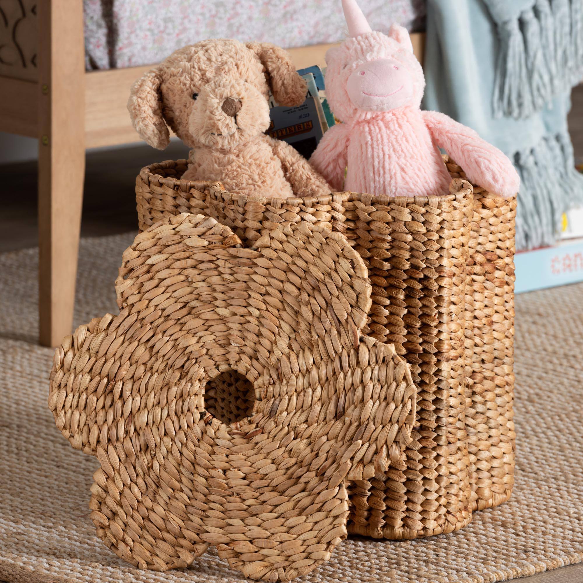 Alt View 2. bali & pari - Della Woven Seagrass Laundry Hamper - Handwoven Wicker Storage Basket with Scalloped Frame for Laundry Room or Bedroom - Natural Rattan.