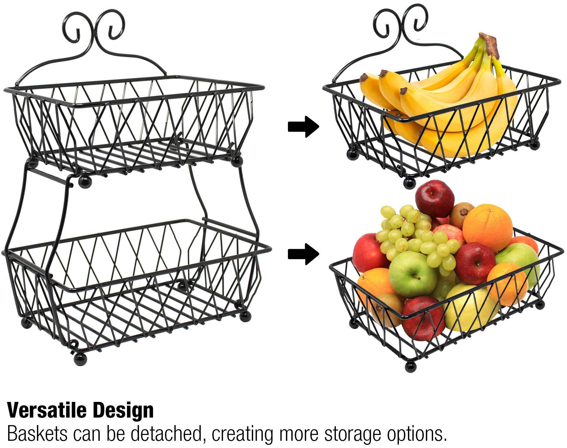 Versatile Design  
Baskets can be detached, creating more storage options.