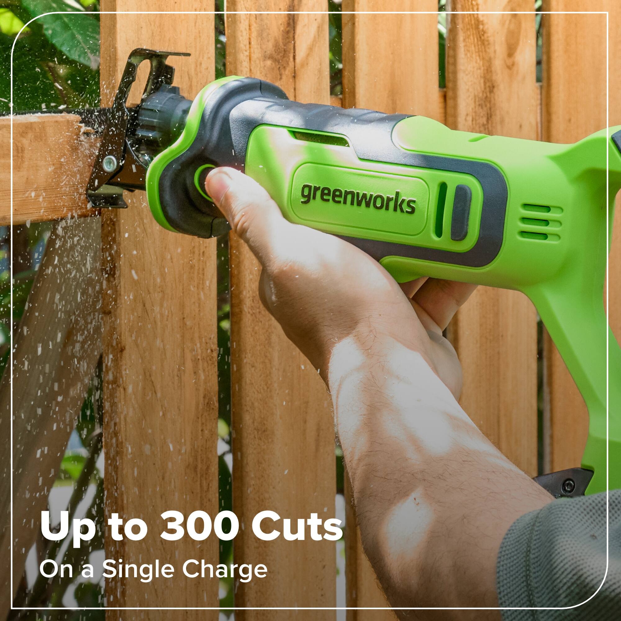 greenworks  
Up to 300 Cuts  
On a Single Charge