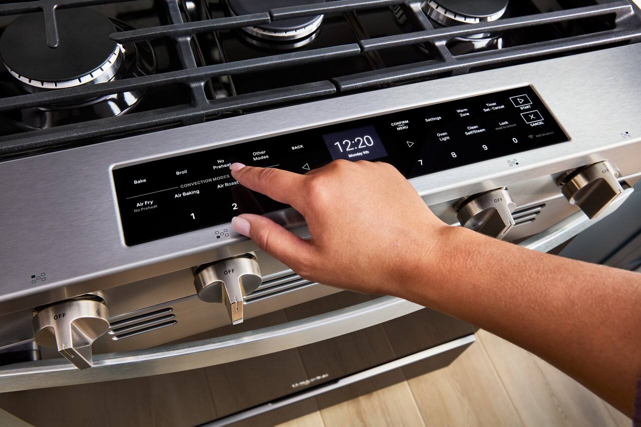 Bake Air Fry No Preheat No Preheat Broil MODES CONVECTION Air Roast Air Baking 2 1 Other Modes BACK CONFIRM MENU 12:20 9 Monday Timer Warm Set-Cancel M STARS Zone x Settings Lock CANCEL Clean HoldtaGntouck Mols Oven Selt/Steam wE weiteaoes Light 0 9 8 7 OFF 011 OFF OFF