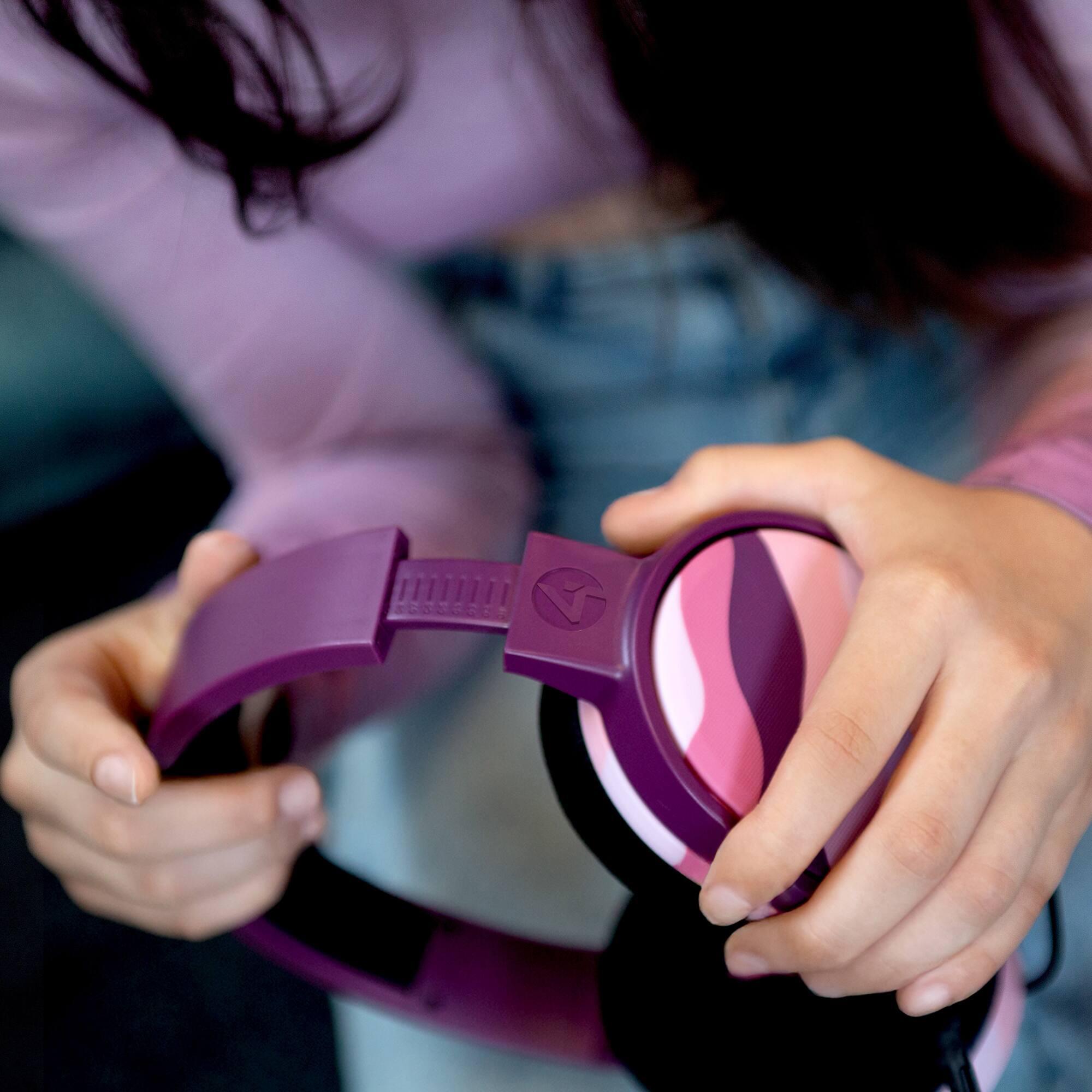 Alt View 5. 4Gamers - Panther Headset WAVE - PS4, PS5, Xbox One, Series S/X, Switch, PC, mobile - Pink.