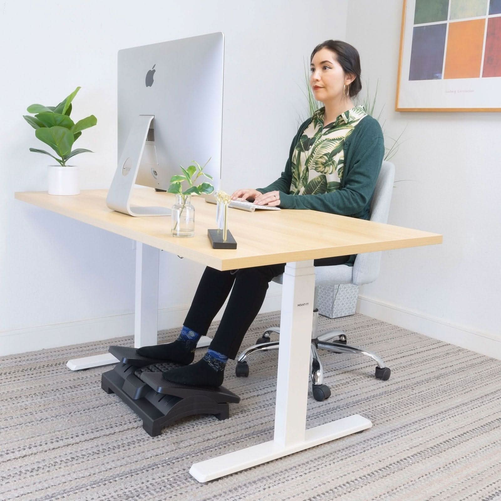 Angle. Mount-It! - Dual Pedal Ergonomic Footrest with Tilt and Massage Surface, Adjustable Under Desk Foot Rest - Black.