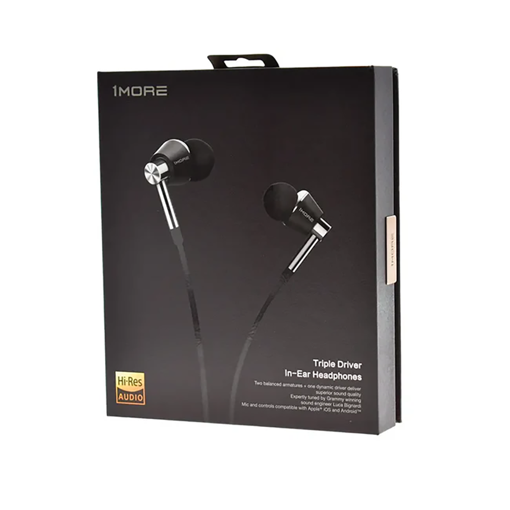 Alt View 3. 1MORE - Triple Driver In-Ear Headphones P30 - Silver.