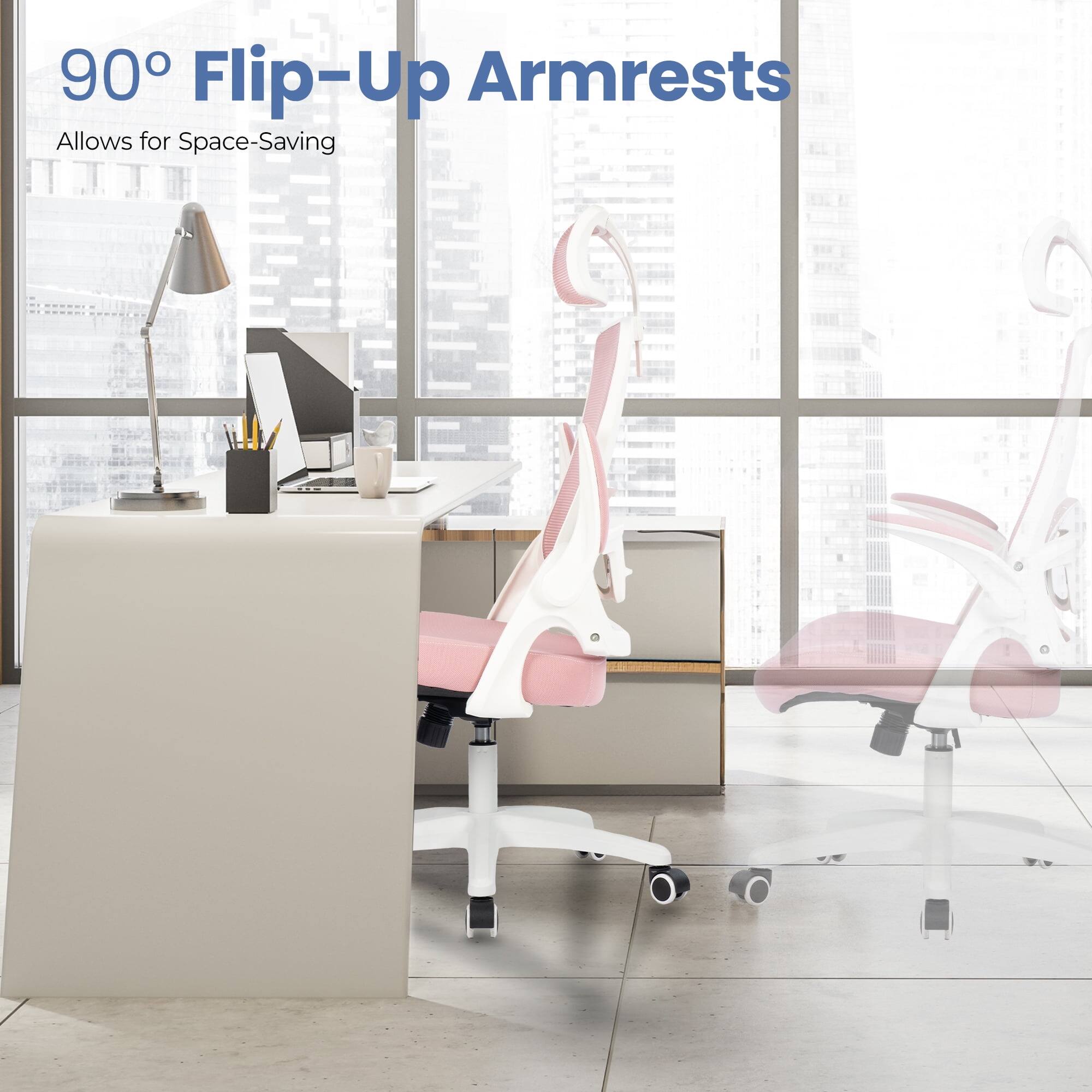 90° Flip-Up Armrests  
Allows for Space-Saving