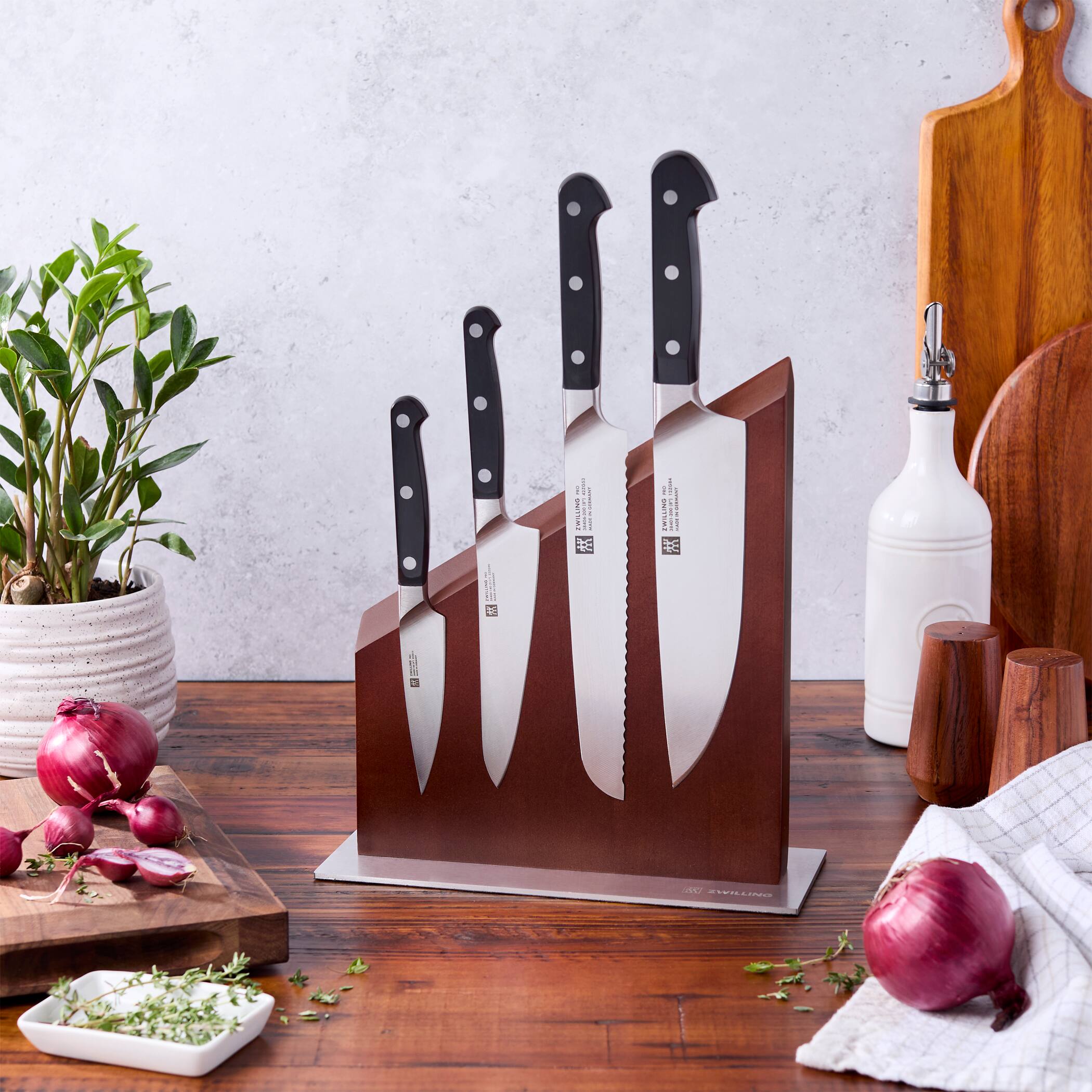 Alt View 1. ZWILLING - ZWILLING Pro RCF 5-pc Magnetic Knife Block Set - Brown - Brown.