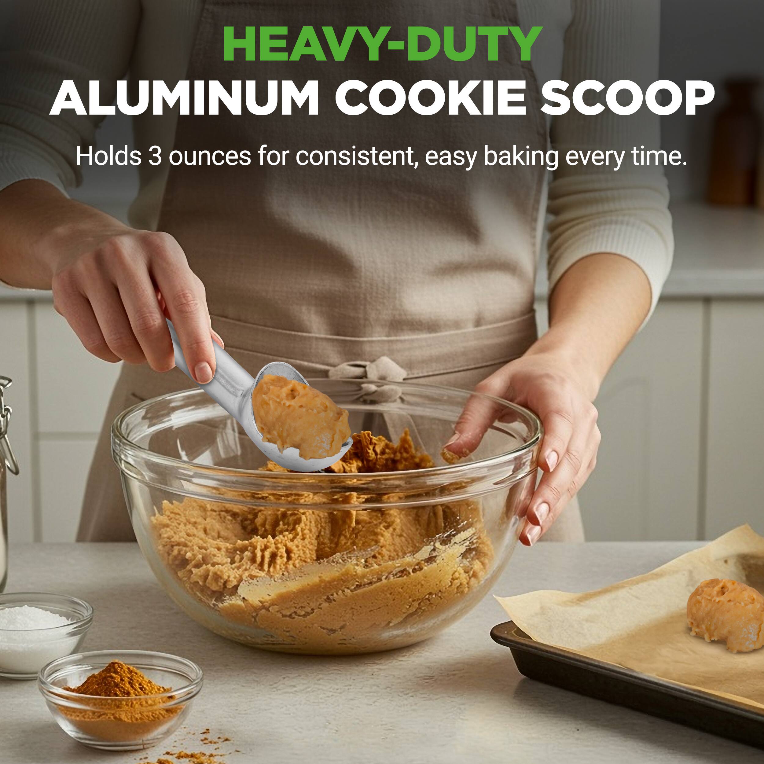 HEAVY-DUTY ALUMINUM COOKIE SCOOP  
Holds 3 ounces for consistent, easy baking every time.