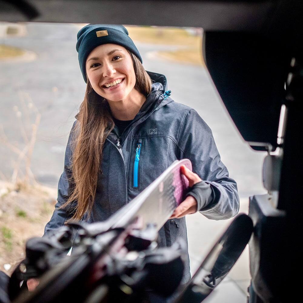 Alt View 2. Mobile Warming - Women's Adventure Heated Jacket - Heather Grey.