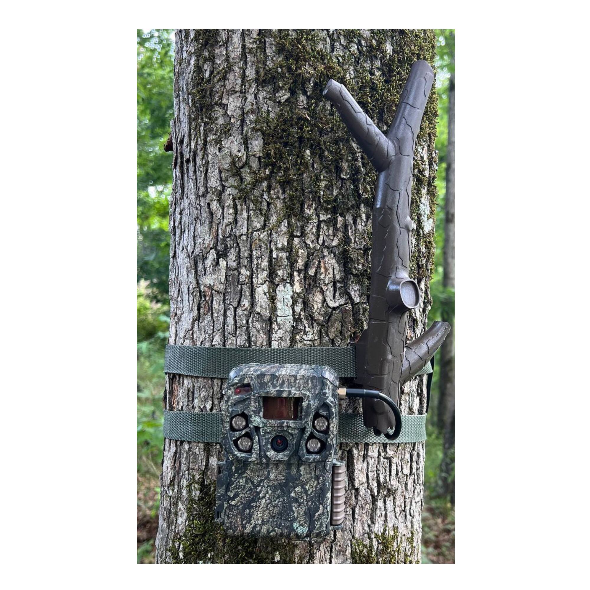 Back. Browning - Browning Trail Cameras Long Range Cellular Antenna with Boosted Signal Strength.
