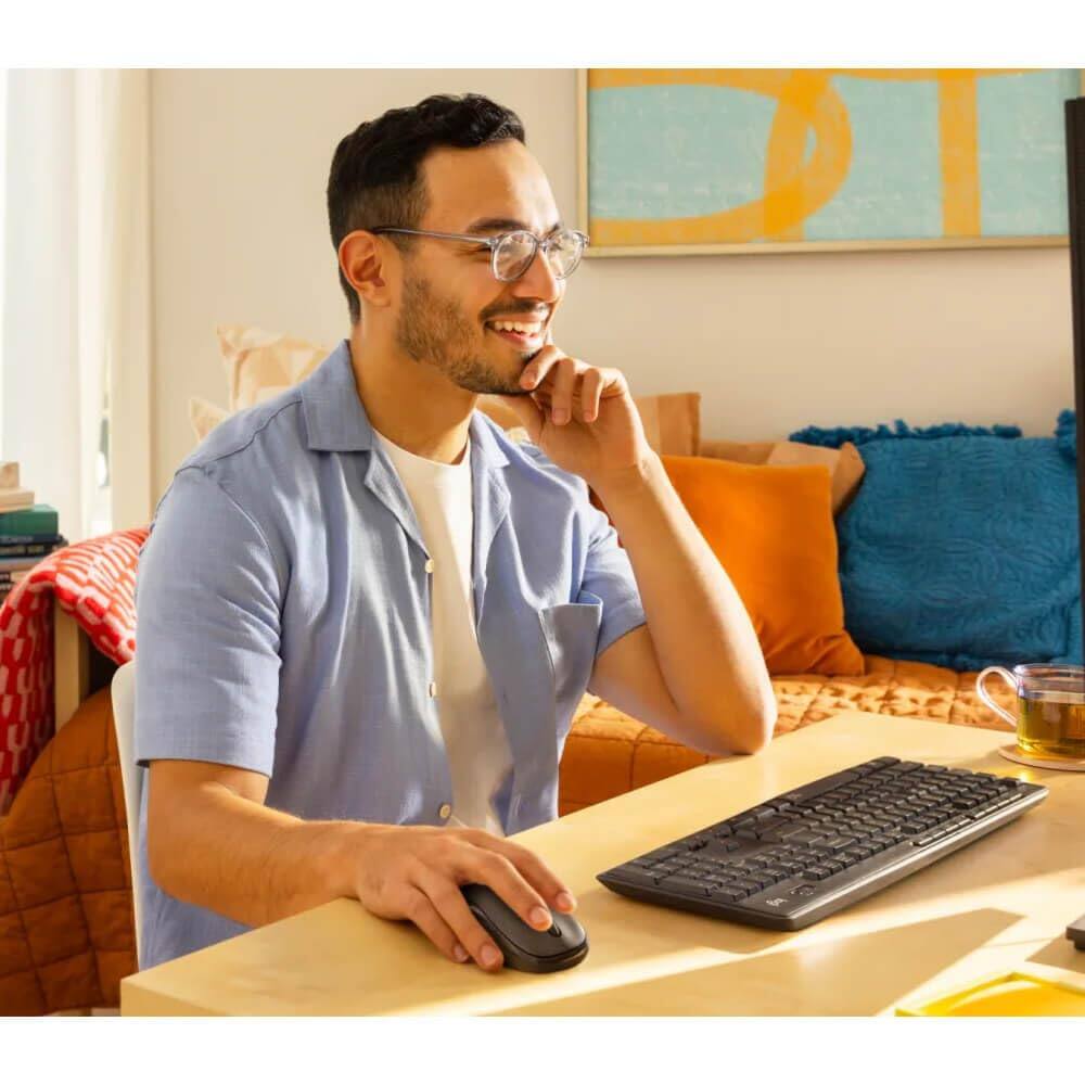 Angle. Logitech - Logitech MK295 Wireless Keyboard & Mouse Combo - SilentTouch, Full Numpad, 2.4GHz, 36-Month Battery, Graphite - Graphite.