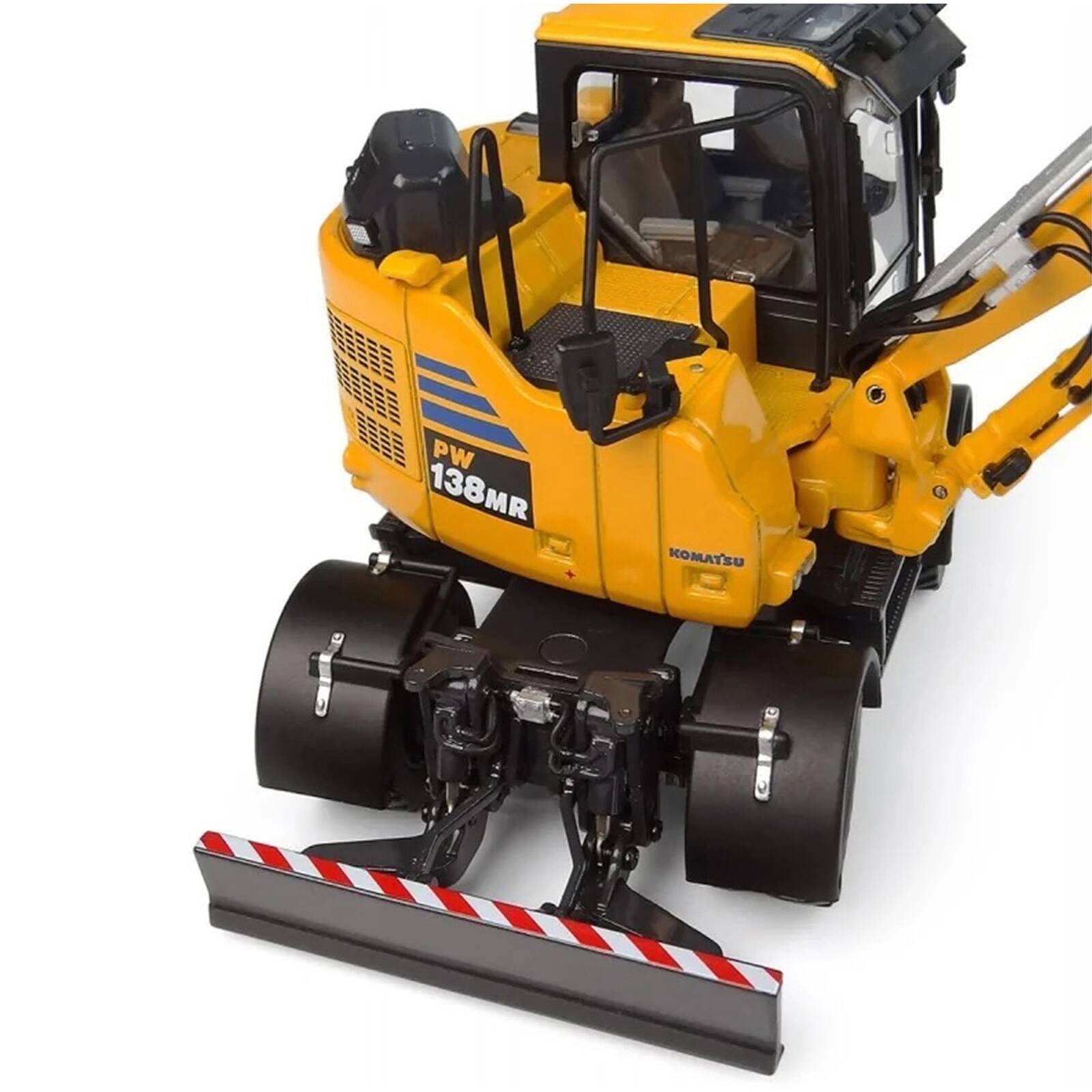 PW 138MR  
KOMATSU