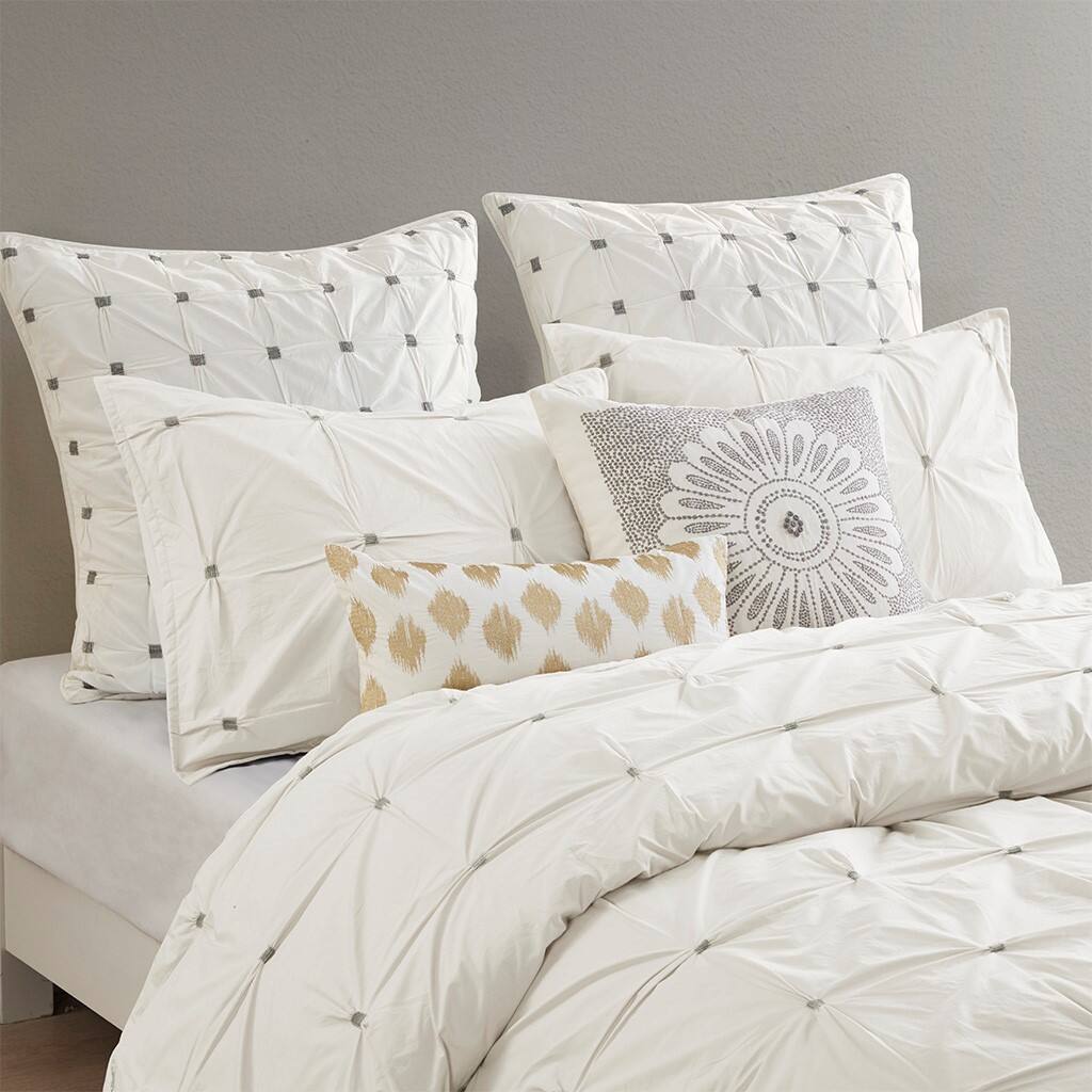 Alt View 1. Gracie Mills - Gracie Mills Velez 3-Piece Modern Tufted-Inspired Cotton Comforter Set - White.