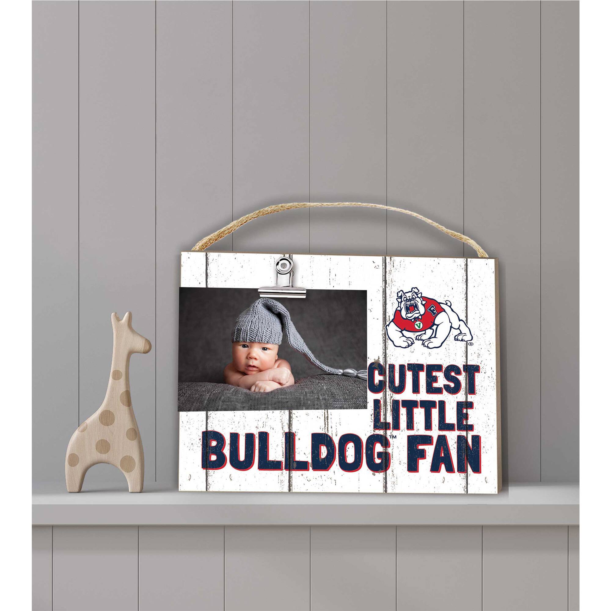 CUTEST LITTLE BULLDOG FAN