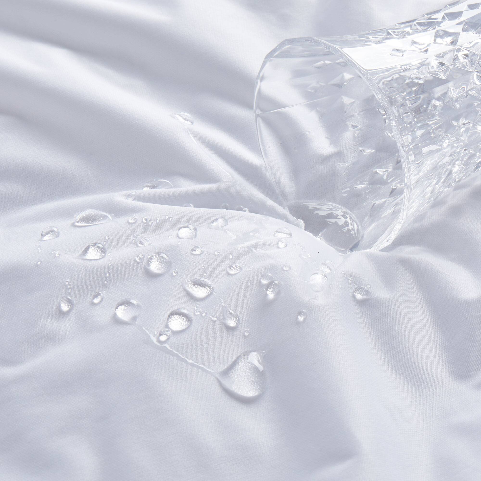 Back. Peace Nest - Peace Nest Cooling Waterproof Quilted Mattress Pad with Breathable Air-Layer Fabric, Queen - White.