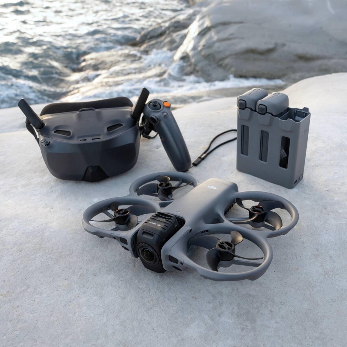 Pack DJI Avata 360 Fly More (RC 2) - Dron 8K Con Cámara De 1 Pulgada Y Vídeo 360° - Incluye 3 Baterías, Cargador Y Bolsa - Para FPV Y Filmación Aérea