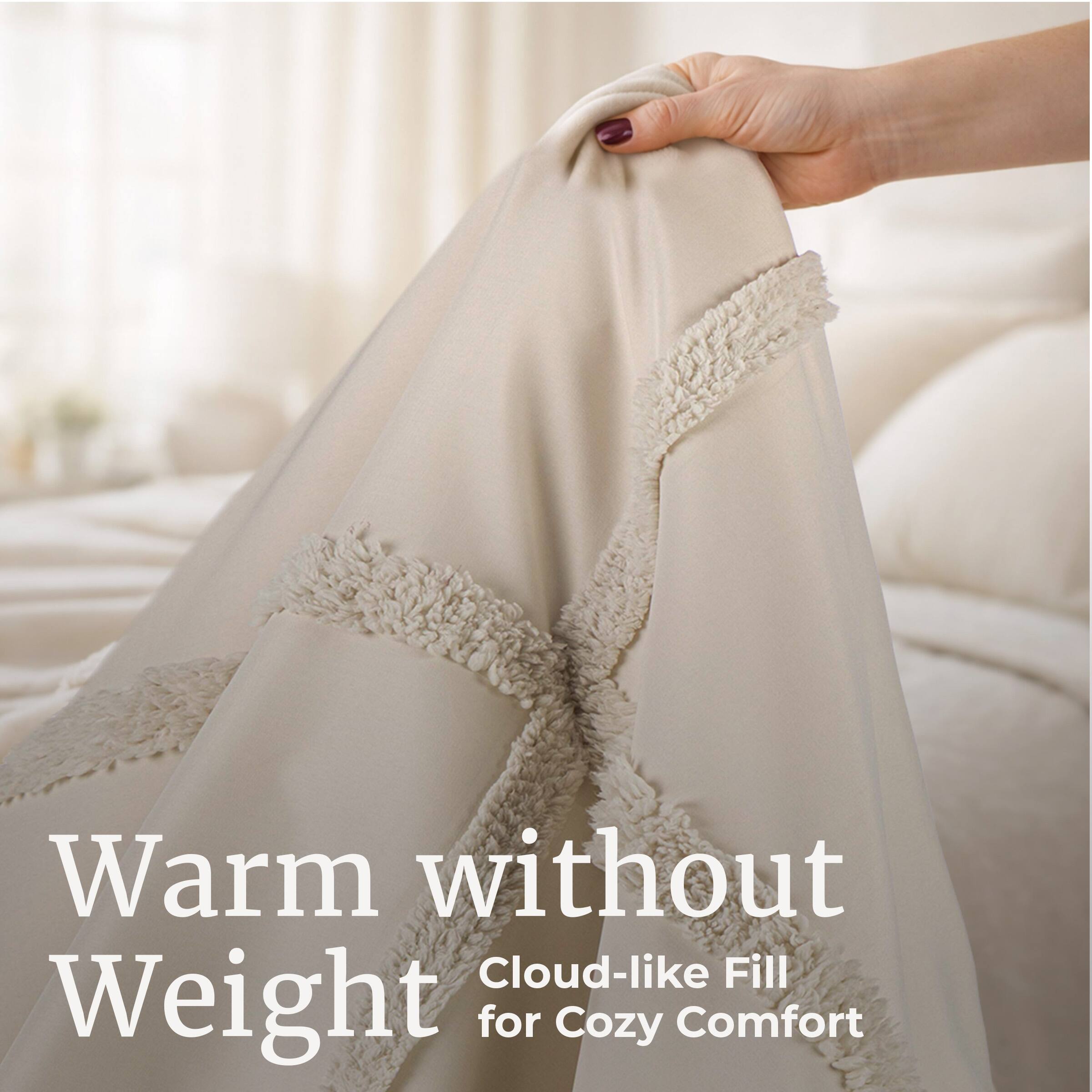 Warm without Weight  
Cloud-like Fill for Cozy Comfort