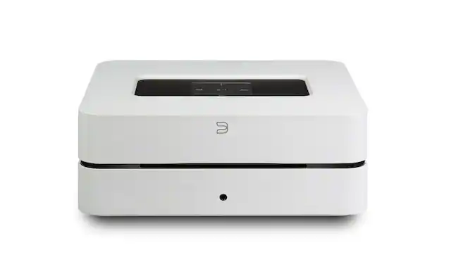 Front. Bluesound - VAULT 2i 2TB Streaming Media Player - White.