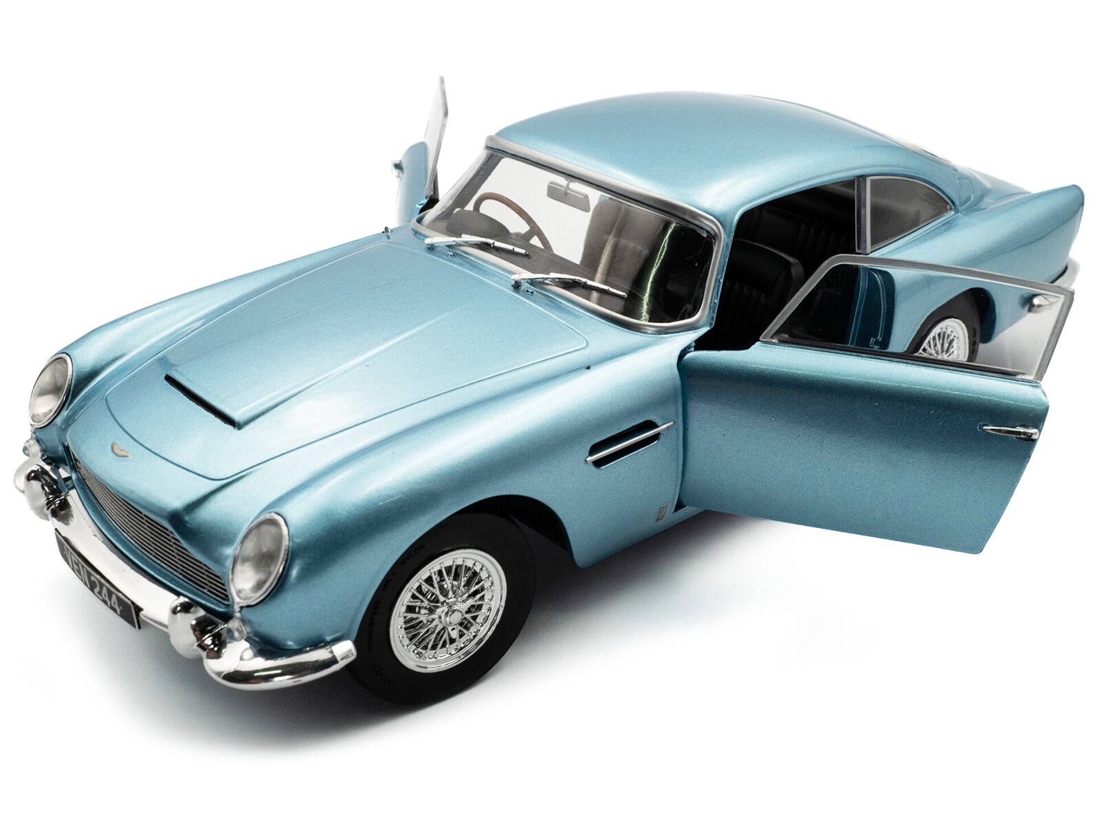 Angle. Solido - 1964 Aston Martin DB5 RHD (Right Hand Drive) Light Blue Metallic 1/18 Diecast Model Car by Solido - Light Blue Metallic.