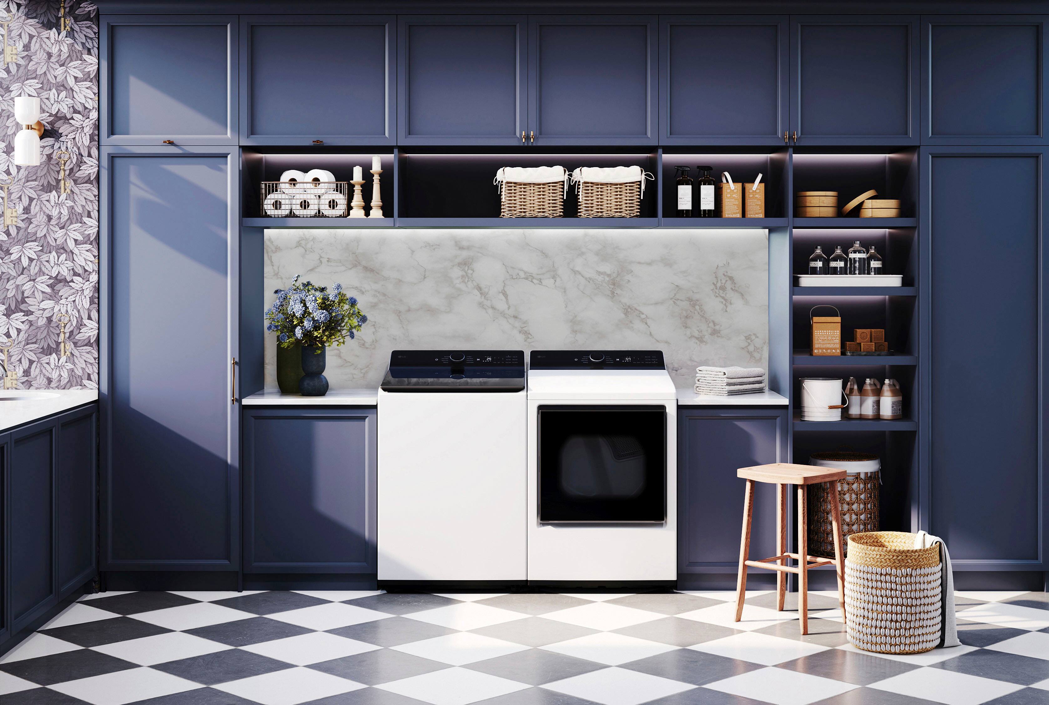 Alt View 31. LG - 7.3 Cu. Ft. Smart Gas Dryer with EasyLoad Door - Alpine White.