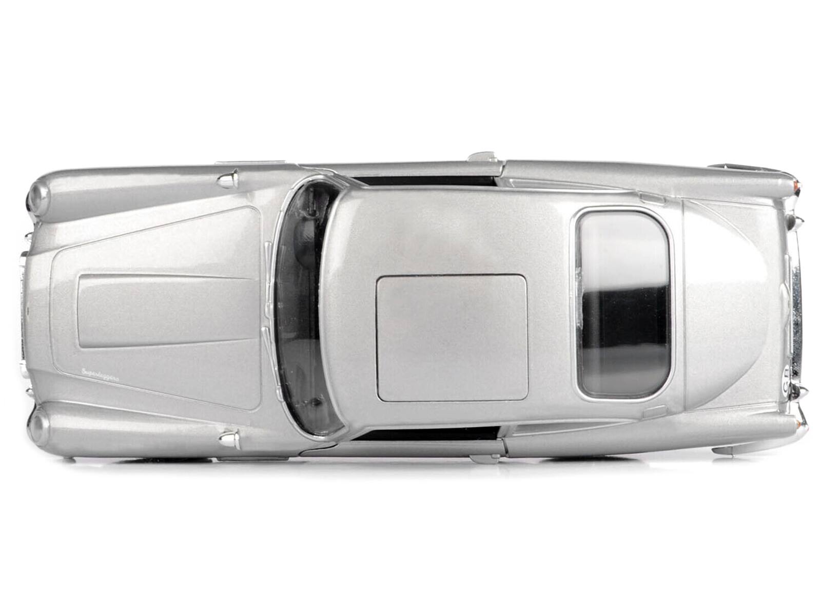 Alt View 4. Motormax - Aston Martin DB5 RHD Silver Metallic James Bond 007 "Goldfinger" (1964) Movie 1/24 Diecast Model Car by Motormax.