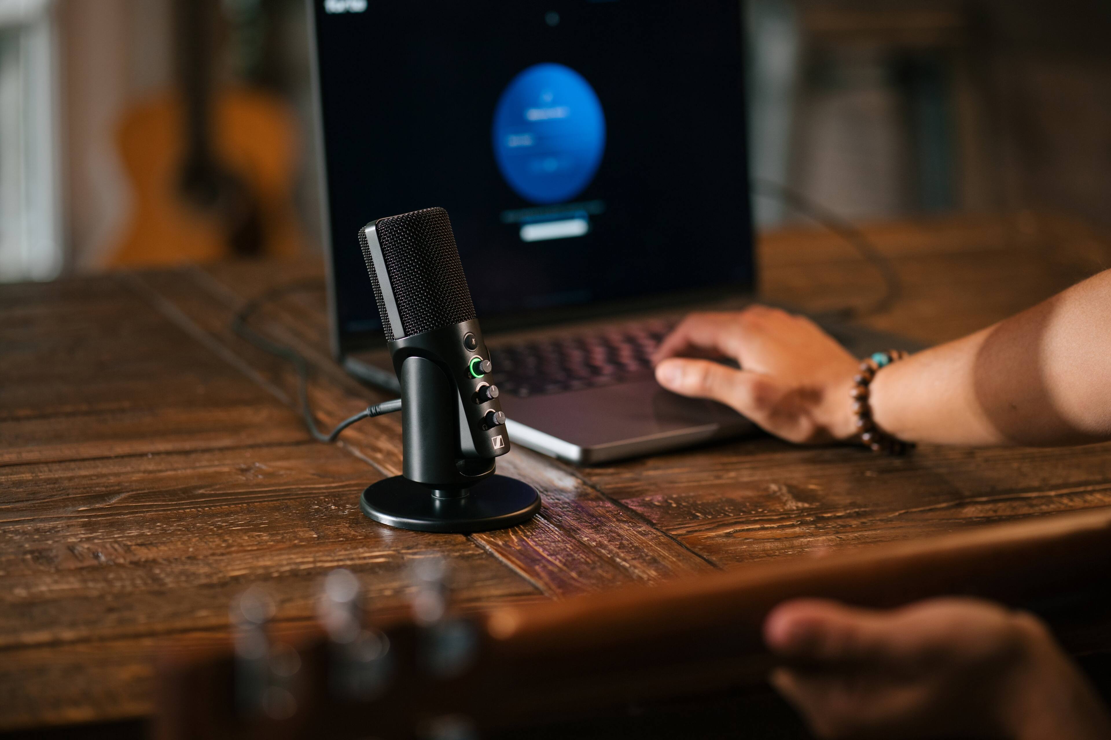 Alt View 23. Sennheiser - Profile USB Condenser Microphone with Desktop Stand - Black.