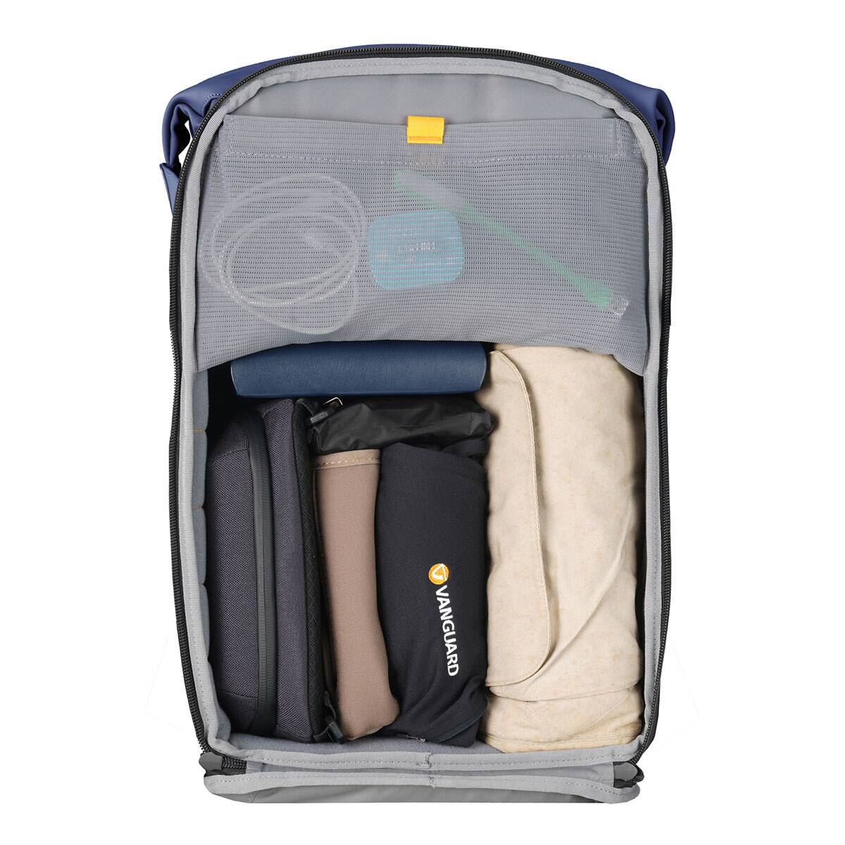 Alt View 7. Vanguard - Vanguard VEO Lite B25L Camera and Everyday Backpack - Navy.