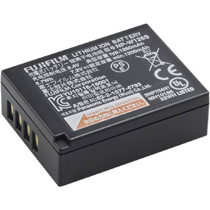 FUJIFILM LITHIUM ION BATTERY  
NP-W126S  
typ. 1260mAh  
min. 1200mAh  
8.4V  
7.2V  
8.7Wh  
FUJIFILM Corporation  
A/S:82-2-1577-4793 (Wuxi) Co.,Ltd.  
2INP7/34/41  
UL LISTED  
Energy direction.  
32WH  
KC  
A/S: Panasonic  
Insert this way