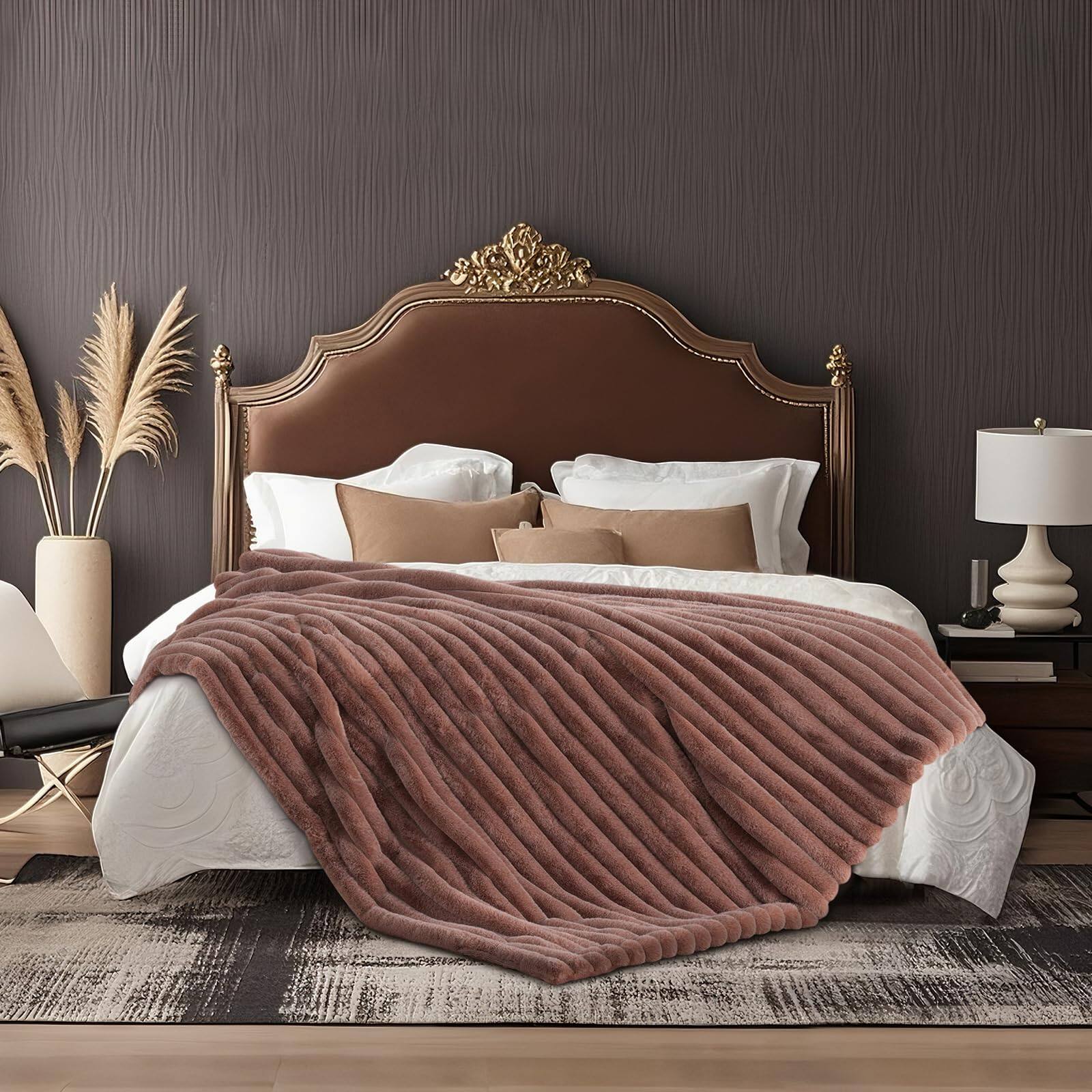 Cationic Fox Brown Twin(60" x 80")