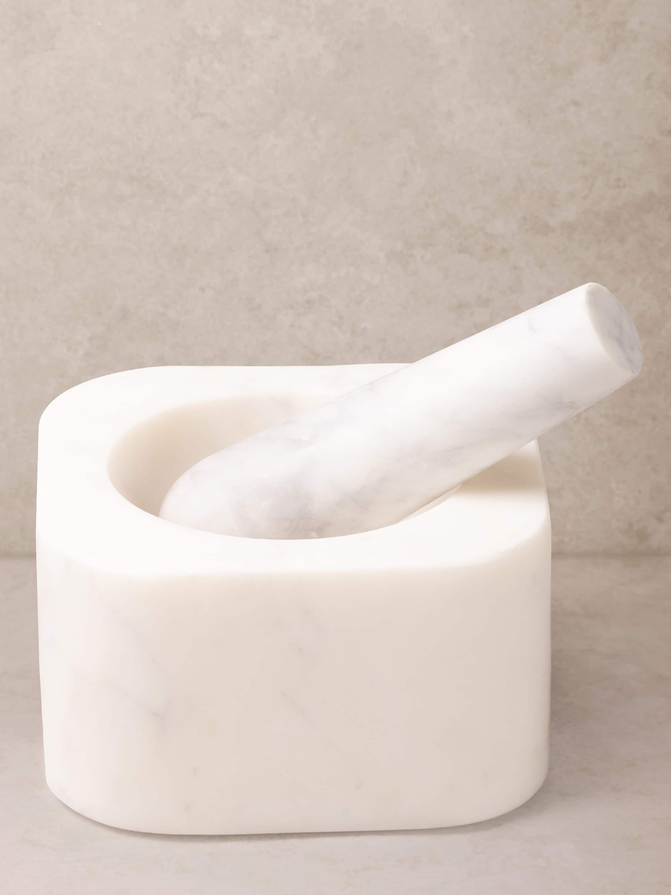 GAURI KOHLI - Noble Mortar and Pestle - Shades of white price history on PriceWatchPro
