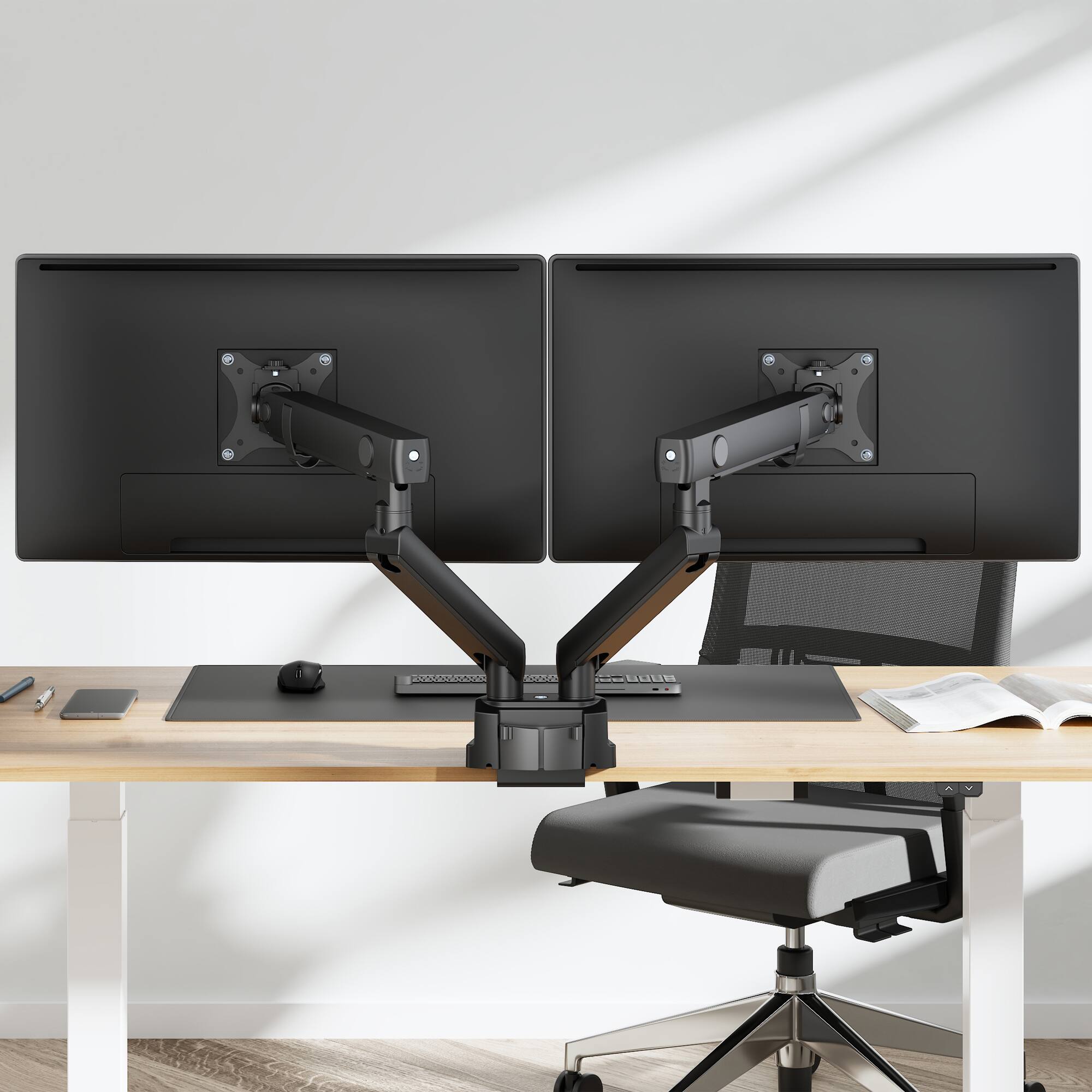 The text in the image is:

"adda adda"