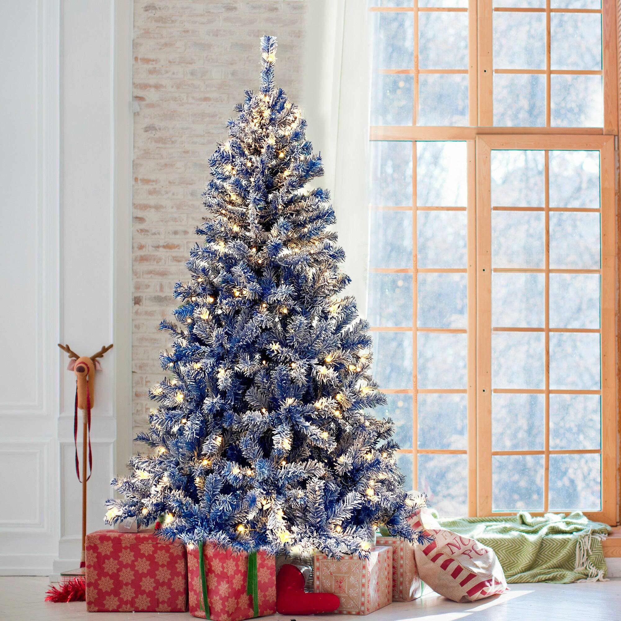 Angle. BreeBe - 6FT Pre-Lit Hinged Artificial Fir ChristmasTree - Blue.