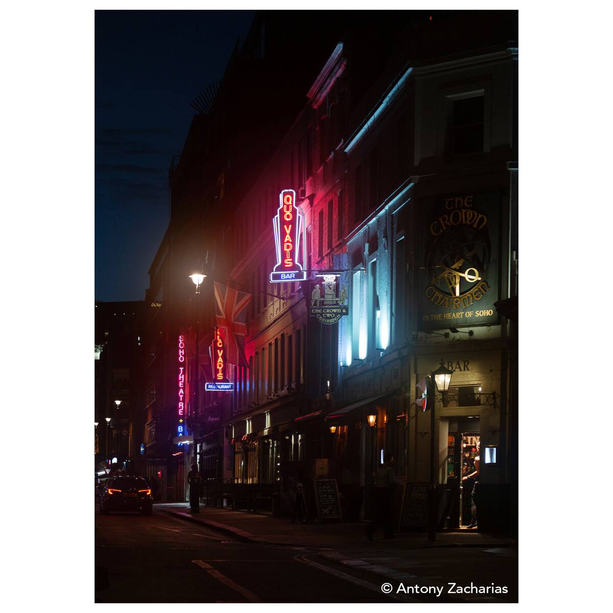 BOHO THEATRE 2 B  
VADIS - Aa : VADIS HAR  
9 RRIEI TDE CROID CHAIRTIEN  
HEART OF SOHO IN THE BAR  
hbte  
Antony Zacharias