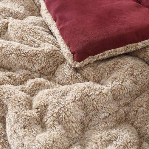 Left. Hivvago - Twin Plush Sherpa Reversible Micro Suede Comforter Set in Maroon - Maroon.