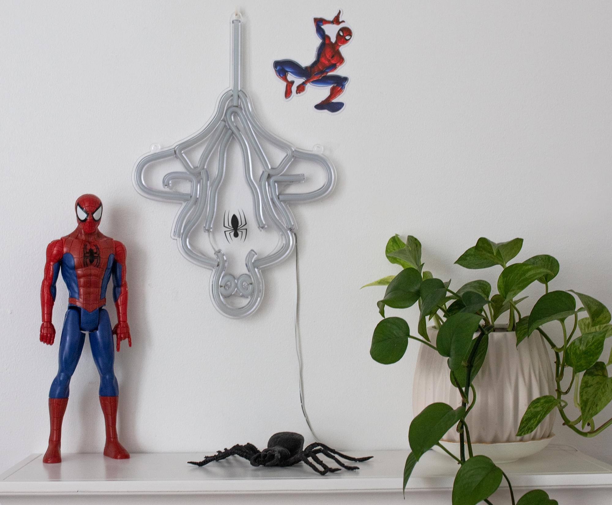 Alt View 2. Marvel - Marvel Spider-Man Hanging LED Neon Wall Light Sign - Red.