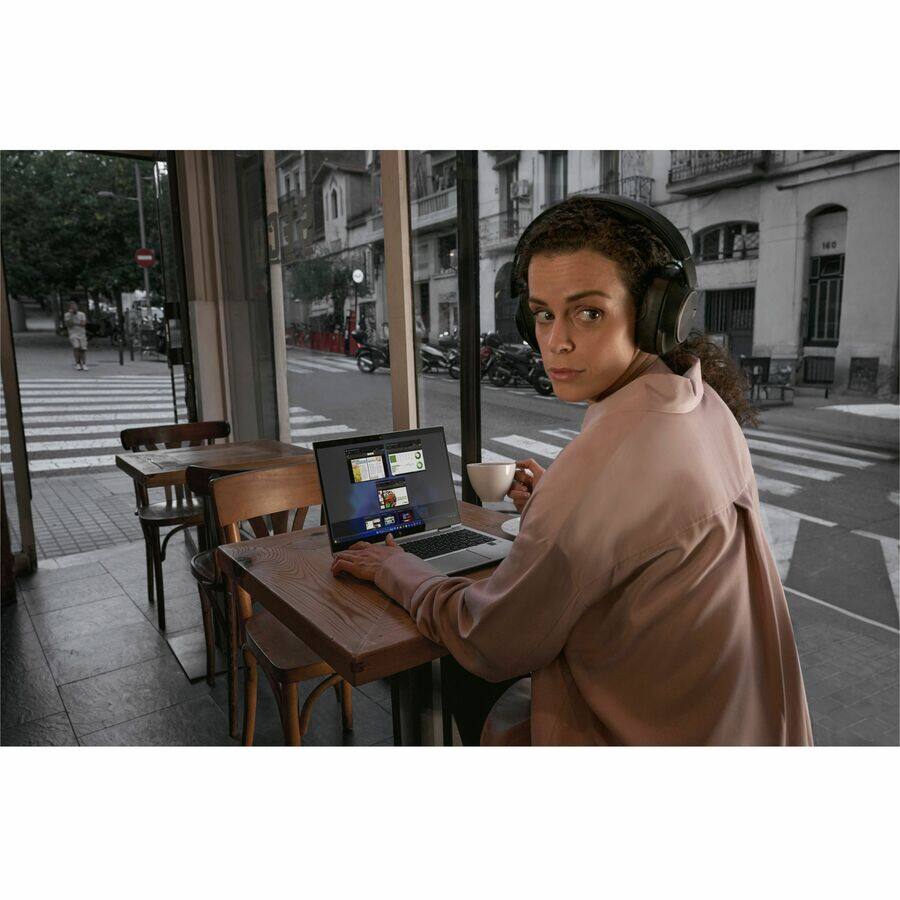 Alt View 5. HP - HP EliteBook 6 G1q 14" Copilot+ PC Notebook - WUXGA - 60 Hz - Qualcomm Snapdragon X Plus X1P-42-100 - 16 GB - 512 GB SSD - Pike Silver.