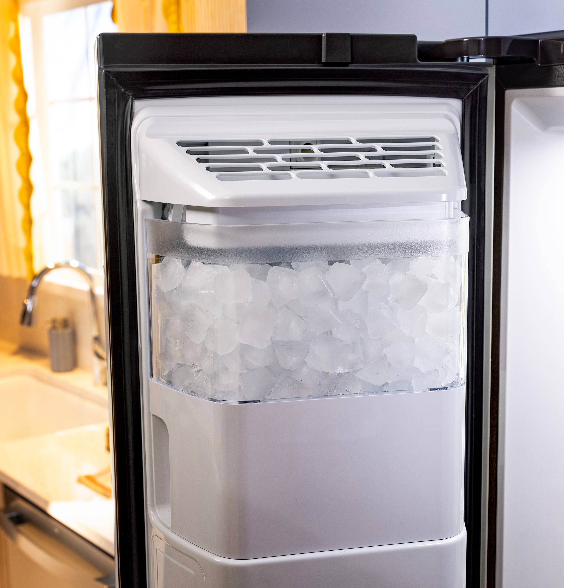 GE 36 in. Wide 27.9 Cu. Ft. Side By Side Refrigerator with Extra