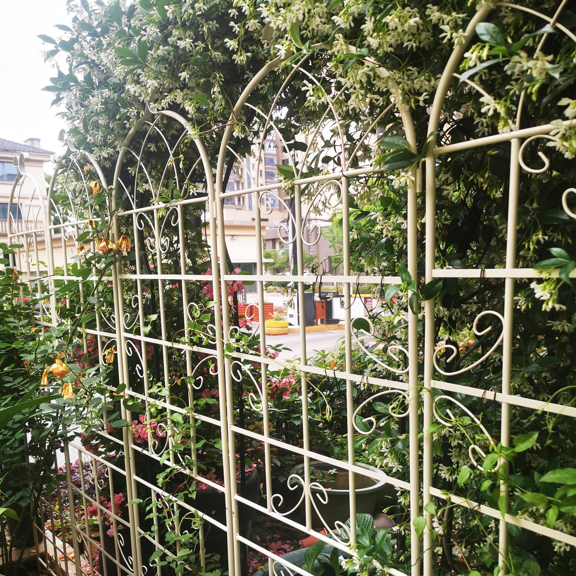 Left. Loheer - Rustproof Metal Garden Trellis 4 Pack 7.2 ft x 1.6 ft Outdoor Climbing Plant Support - Cream White.
